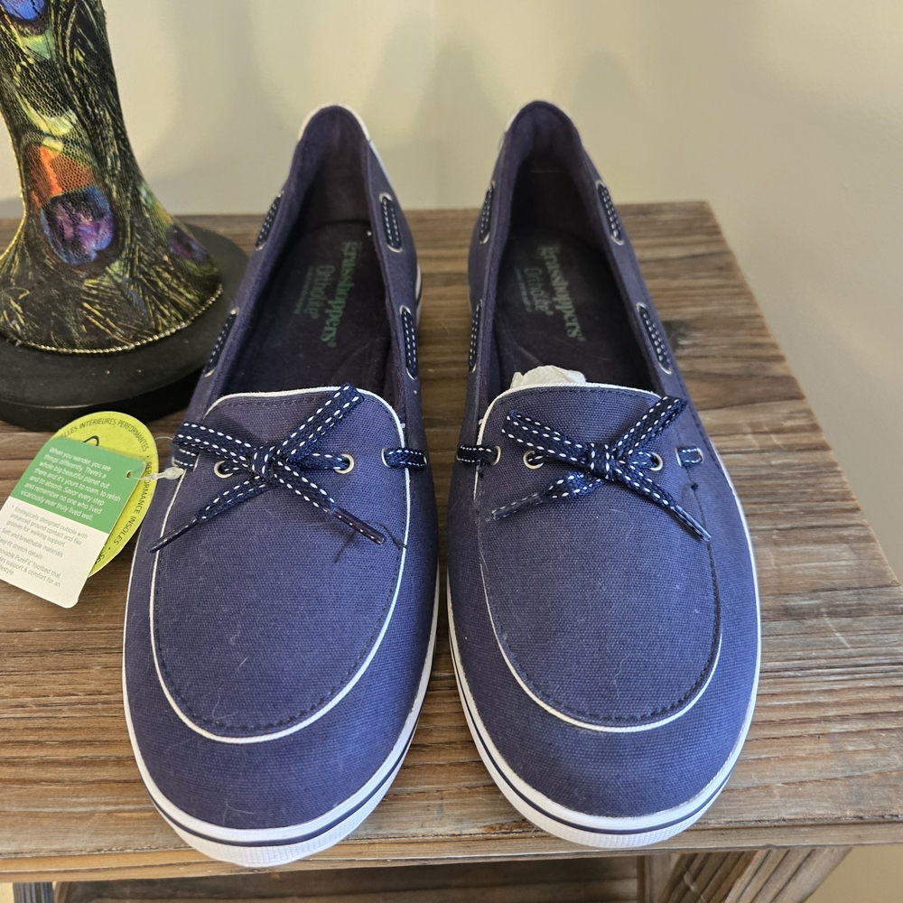 Grasshoppers Women's Navy Loafers